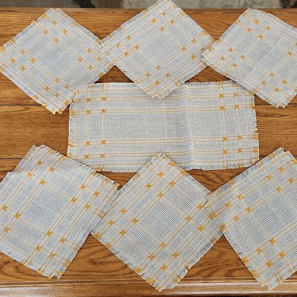 Lithuanian woven linen tablerunner and placemats new without tags - Picture 2 of 11